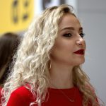 Girl gba3e352b2 1920 1400x1099